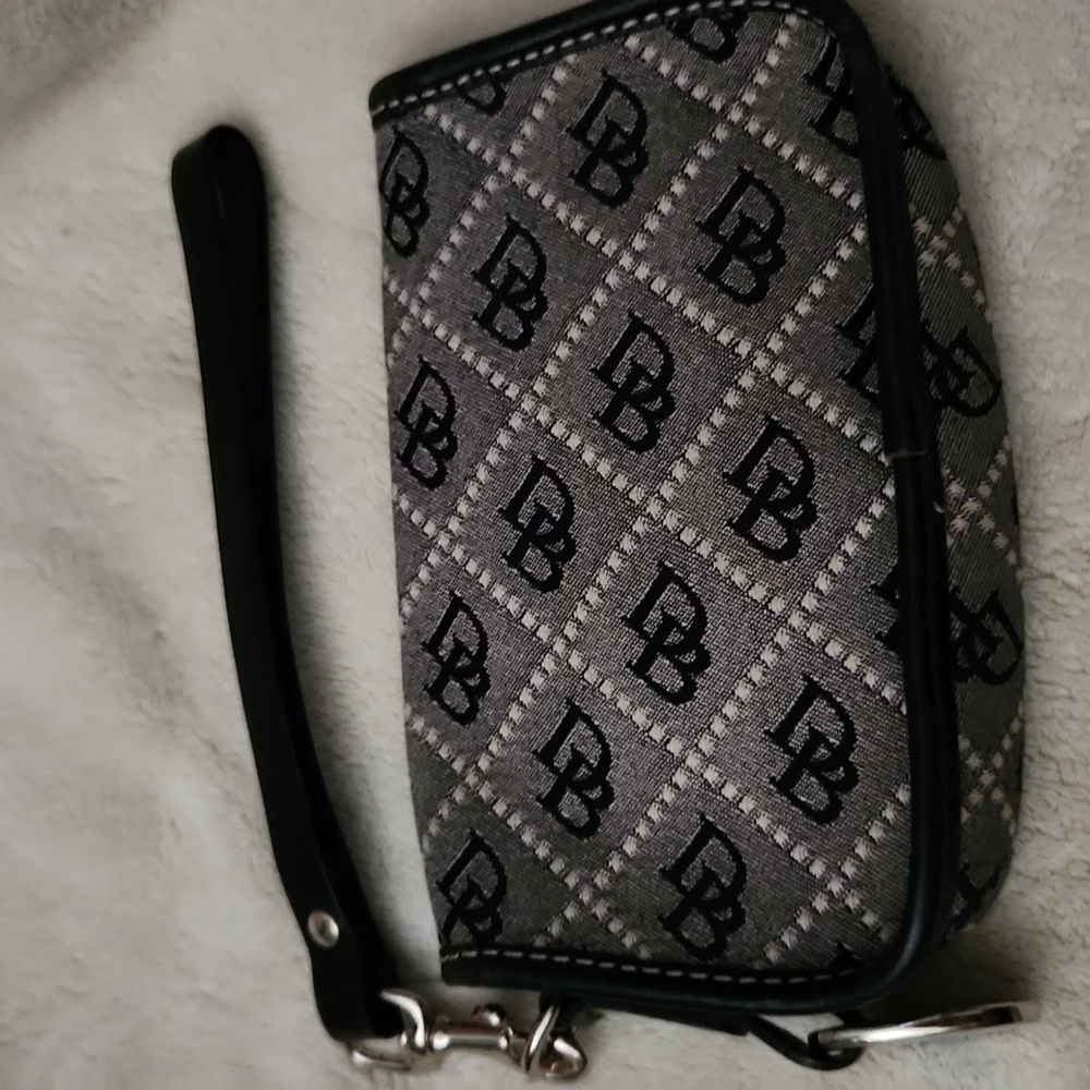 Dooney & Bourke Stylish Black and Gray Women's Bag Set - Picture 3 of 12